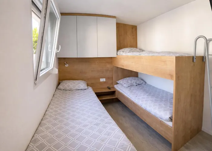 Sunset Luxury Mobile * Рованьска